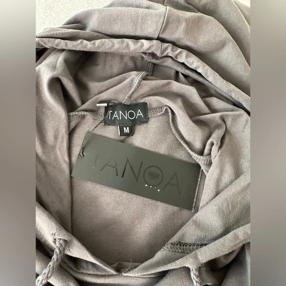 Tanoa Long Sleeve Pullover Unisex Shirt Size Medium